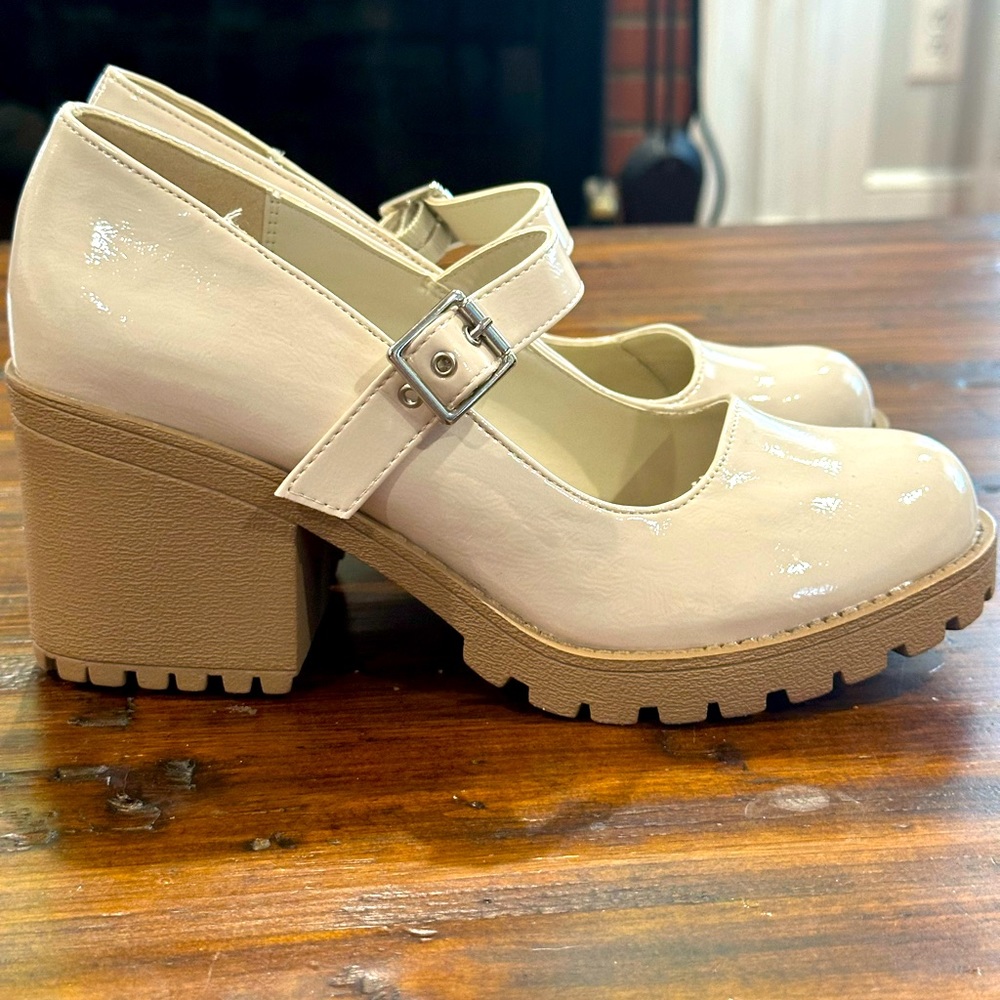 Low Heel Closed Toe Pumps - Picture 1 of 3
